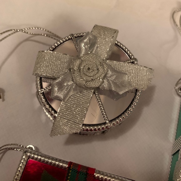 ๐ Mirrored Christmas Ornaments Set of 3 ๐ - Picture 6 of 7